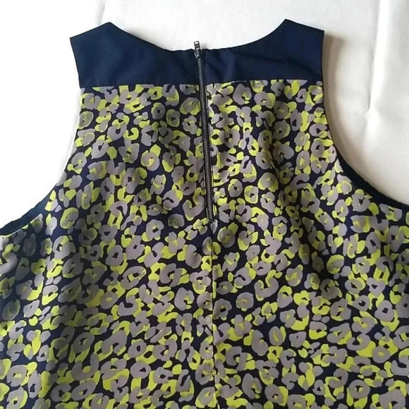 Banana Republic leopard Women's Tank-top - Picture 5 of 5